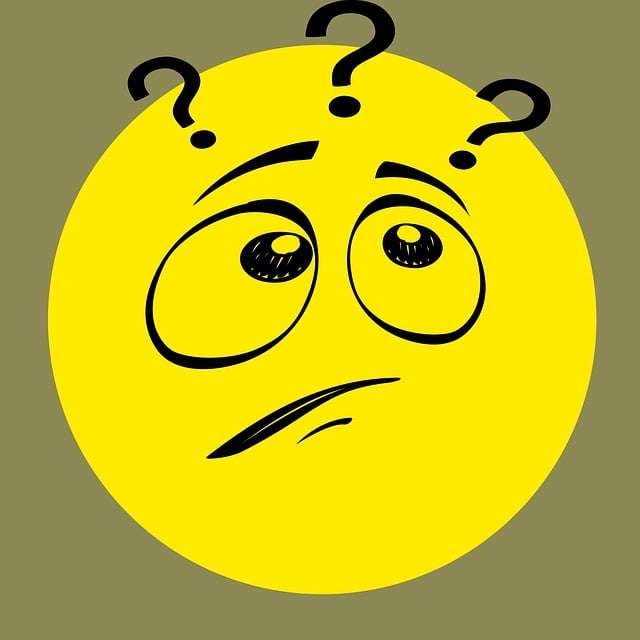 Yellow confused smiley emoji with question marks above its head, representing curiosity and asking questions to break the ice.